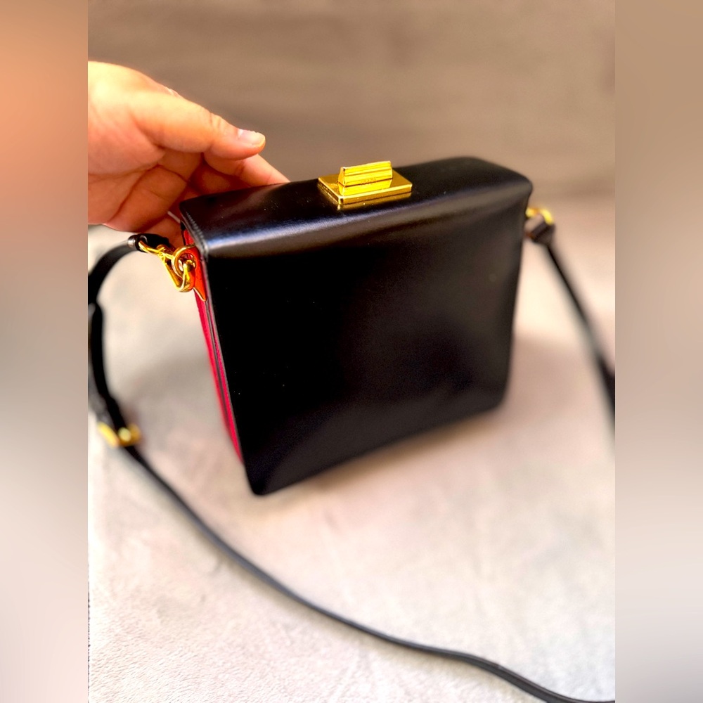 ‼️SOLD‼️Authentic Prada box leather bag crossbody